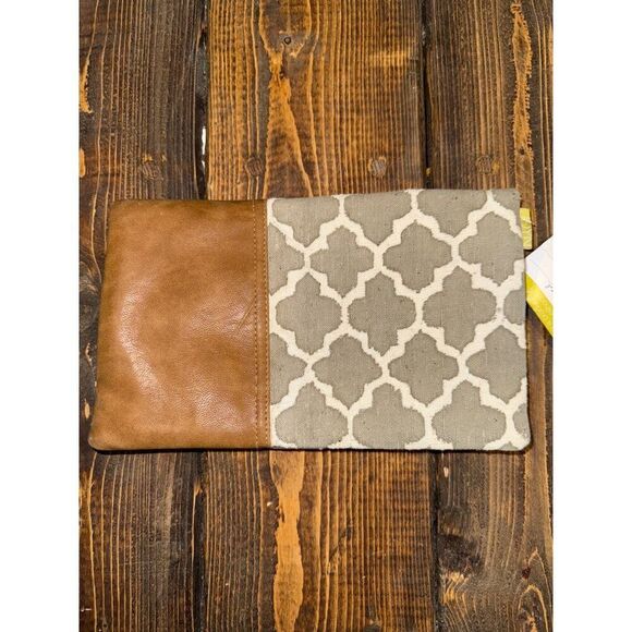 NWT JOYN Small Clutch With Zipper Closure -Handmade Himalayas - Picture 5 of 15